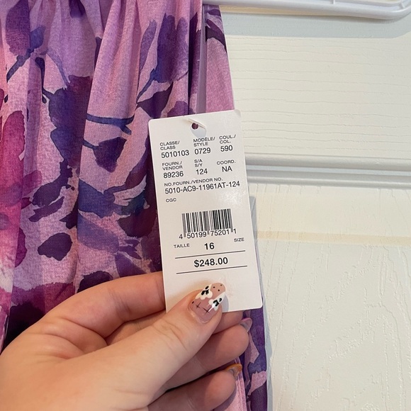 Laura Plus purple floral formal dress - Picture 5 of 7